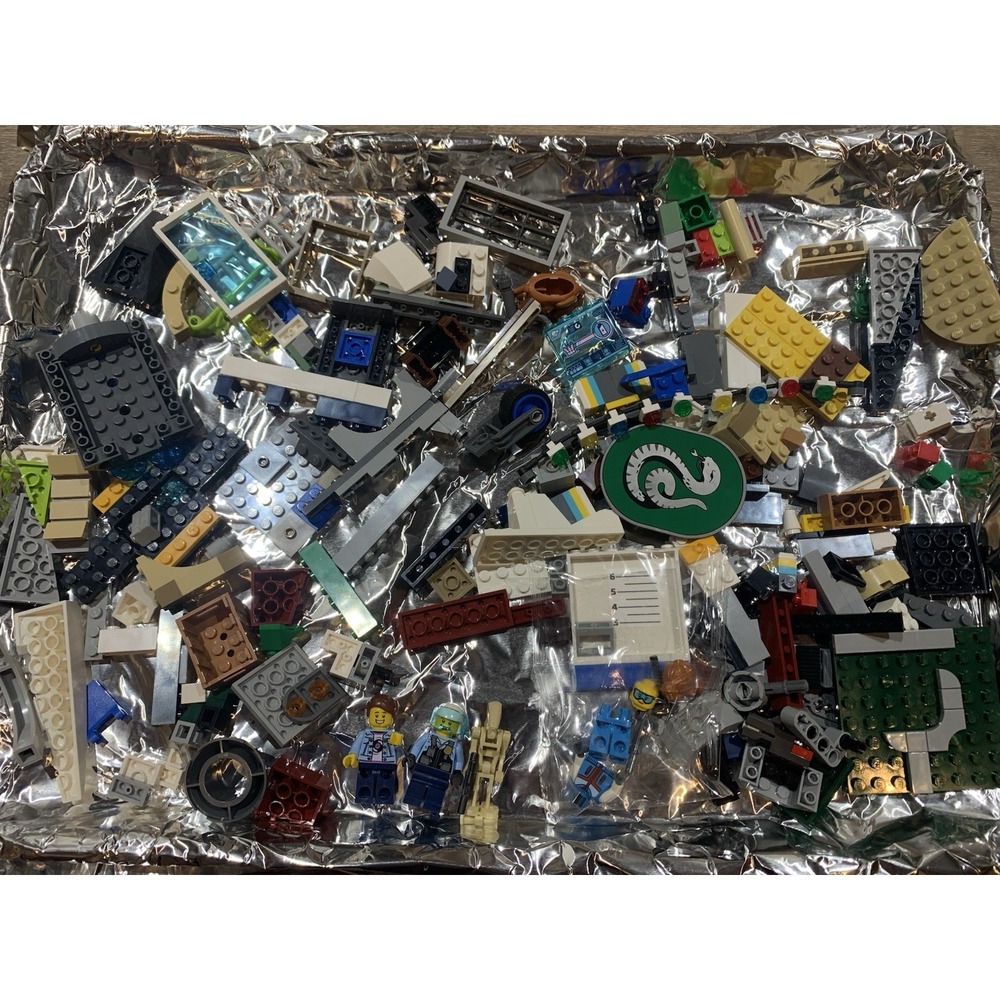LEGO Lot Includes Minifigures Bricks Parts Collection Star Wars Building Bulk A